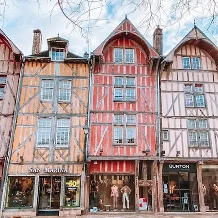 Suite-luxe-love-detente Troyes